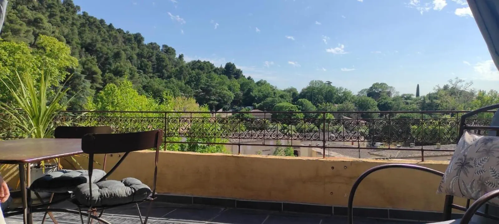 Maison Du Luberon Robion en Luberon France